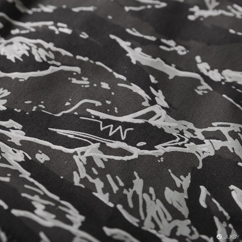 光夜之際，Publish Brand x PHANTACi 2015 春聯名新作  "Shark Reflect" Jogger Pants！
