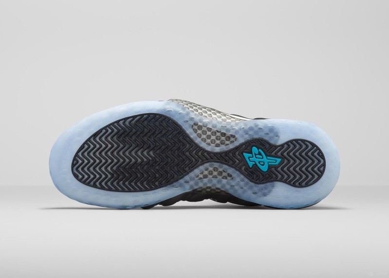 跨越時尚、都市及籃球文化,Nike Sportswear 推出群星系列球鞋