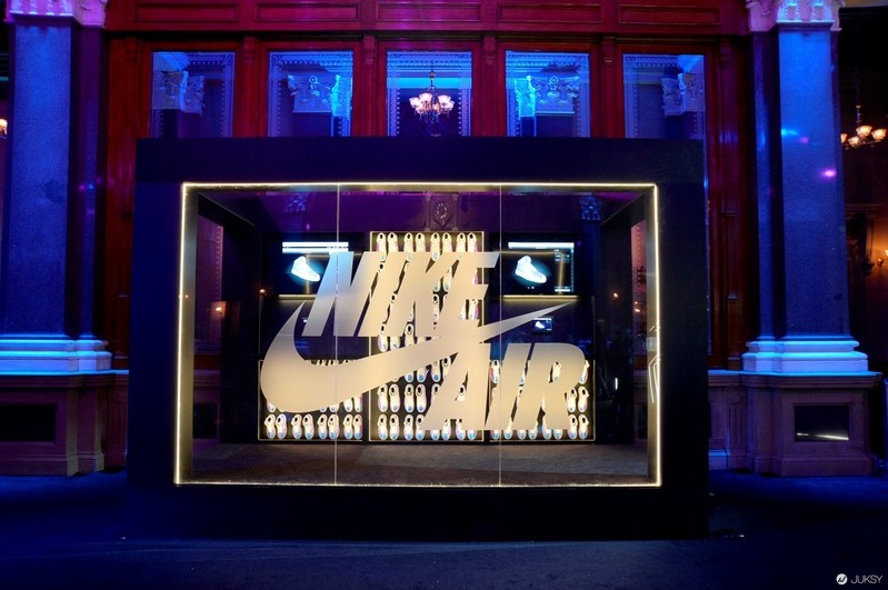NIKE INSIDE ACCESS STUDIO PANEL