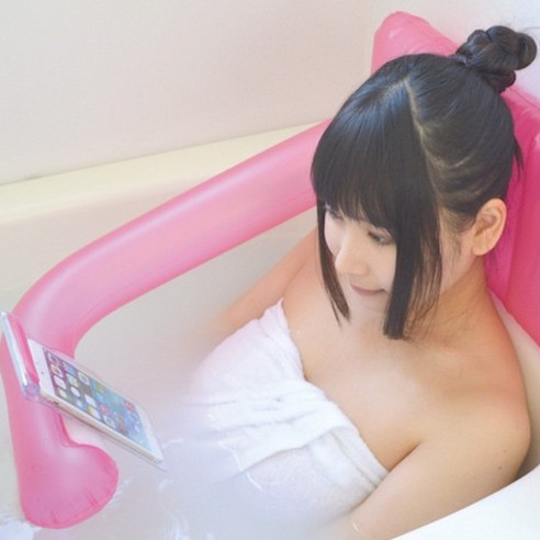 「懶人防水手機架」 邊洗澡邊玩手機再也不是夢!