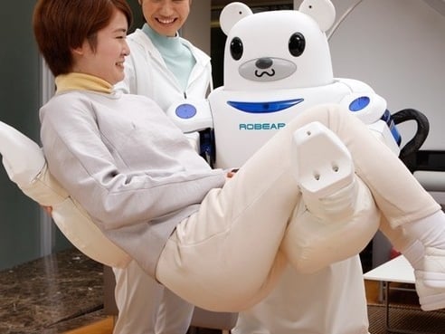來個溫柔的熊抱吧，日本研發新型護理機器人 ROBEAR
