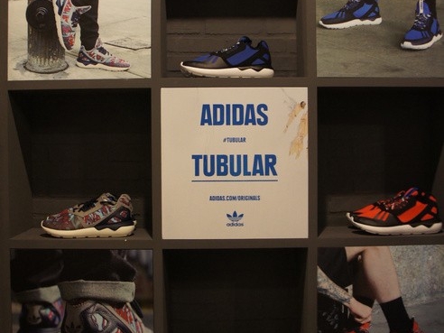 adidas Originals 2015 春夏全新 Tubular 鞋款
