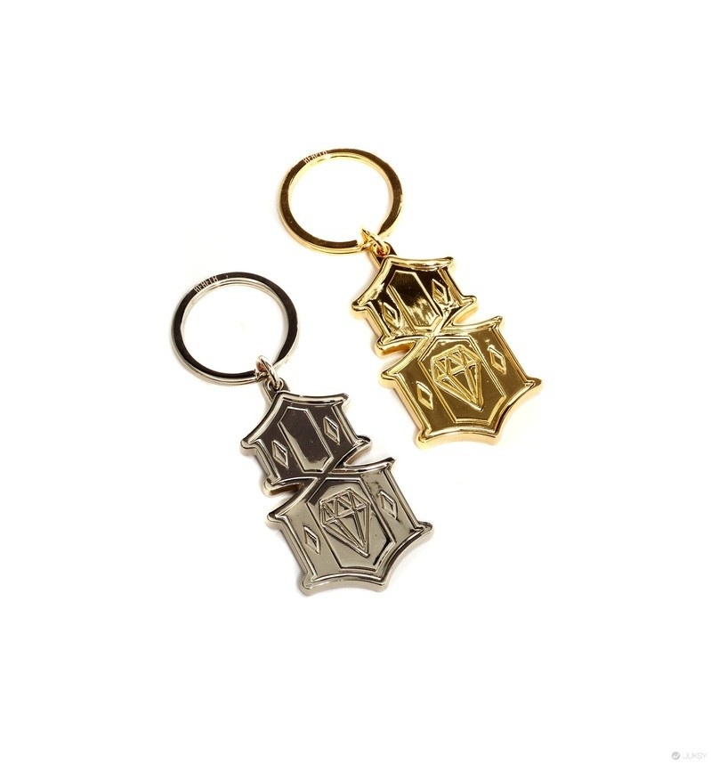 REBEL8 全新飾品系列：鑽石8的極致表現－METEL8 