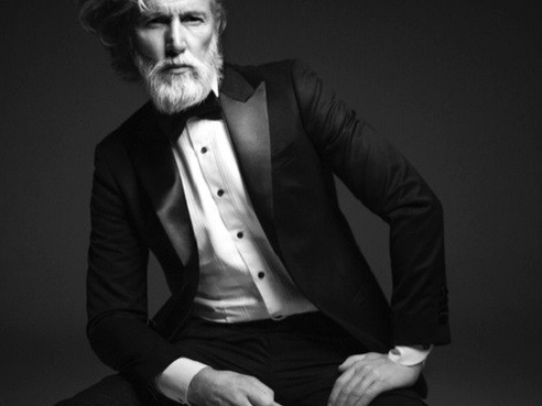 【JUKSY x Polysh】從情色影星到時尚超模 AIDEN SHAW 的熟男魅力
