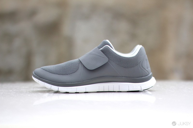 潮流款 Free 系列跑鞋,有魔術貼的 Nike Free Socfly 亮相