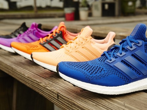 adidas史上最佳動能跑鞋Ultra BOOST 繽紛配色 飛馳登場