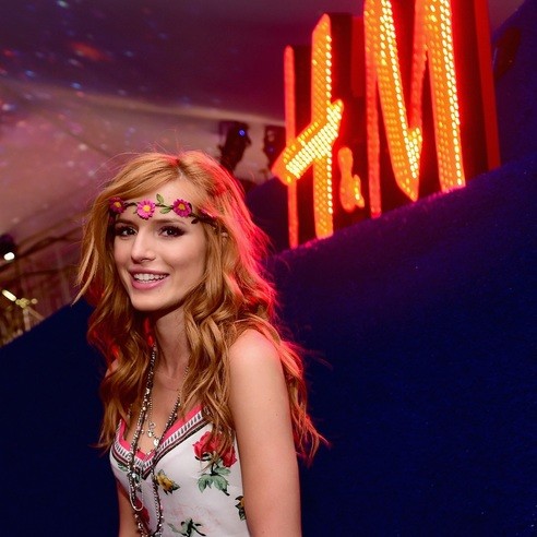 與H&M相約COACHELLA，帶你感受戶外音樂派對的夏日節奏！