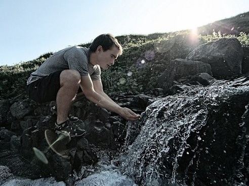 地表最強MERRELL水陸三棲王者登場，最COOL集合 上山下海城市都會任我行！
