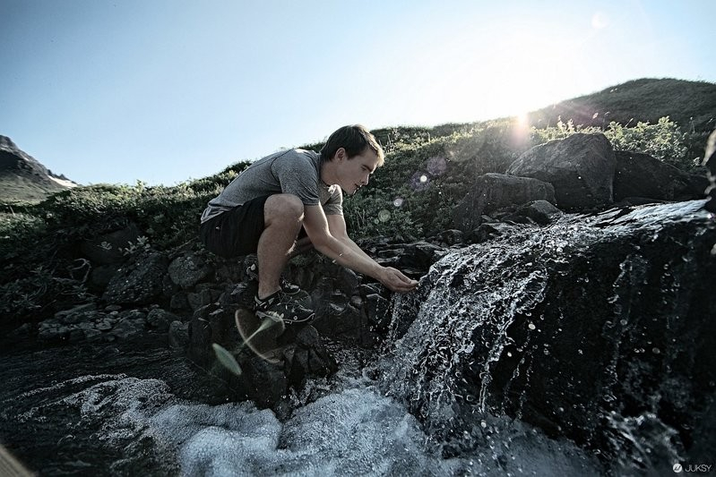 地表最強MERRELL水陸三棲王者登場，最COOL集合 上山下海城市都會任我行！