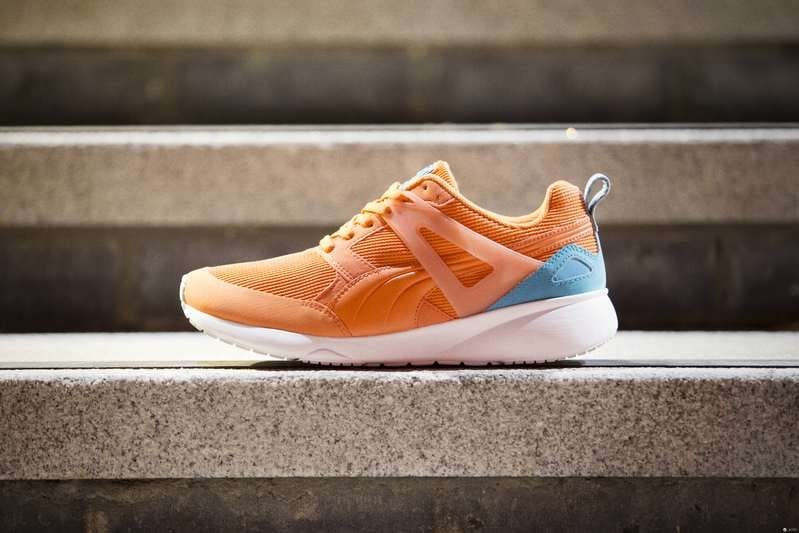 運動風復古浪潮回流 PUMA 經典鞋款 R698 推出夏季新配色