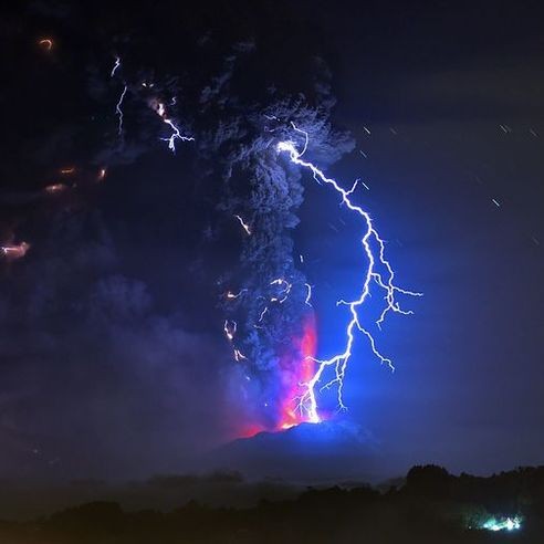 智利火山噴發宛如世界末日降臨？！