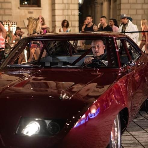 《玩命關頭 8 》敲定檔期　影迷爭論是否該續拍：第 7 集實在難以超越！