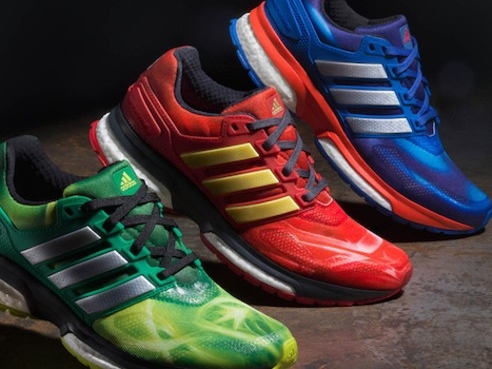 adidas 聯名漫威，推出《復仇者聯盟 2》主題跑鞋及服飾