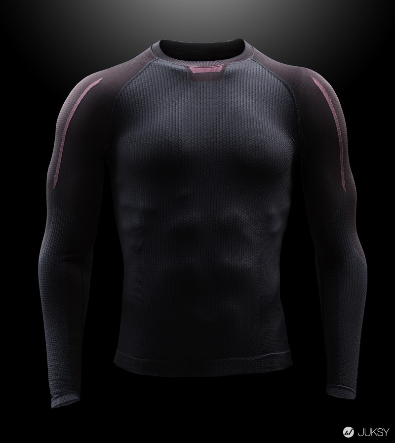 想當超級英雄？UNDER ARMOUR 說你可以先買件他家的運動衣