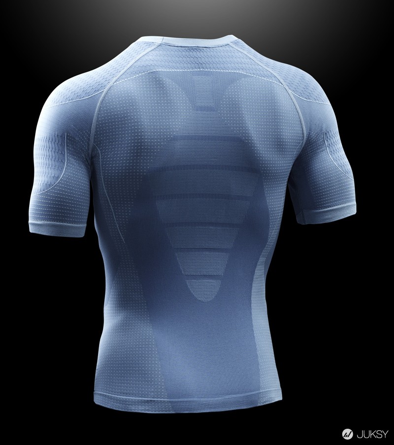 想當超級英雄？UNDER ARMOUR 說你可以先買件他家的運動衣