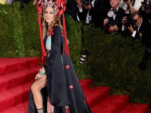 H&M 首次亮相大都會藝術博物館 參與 2015 Met Gala 時裝學院慈善晚宴