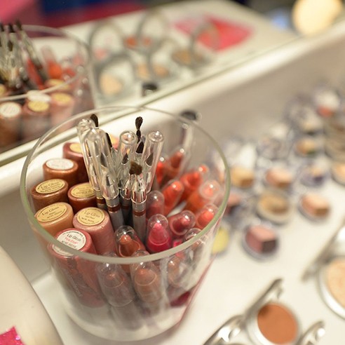 美國 GAP 開賣化妝品，也是電商 Birchbox 的線下嘗試