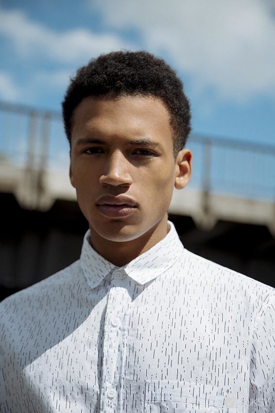 PULL&BEAR 推出迷你男裝系列 URBAN WHITE 彰顯利落的線條感和簡約的設計精髓