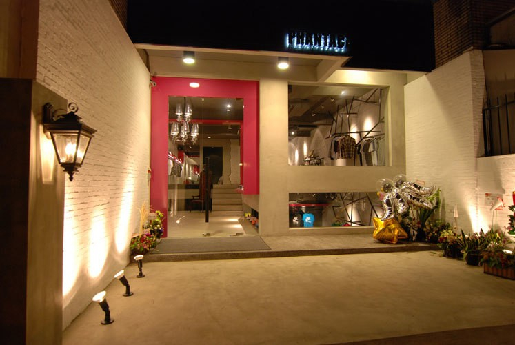 Reshoevn8r 萬人空巷鞋履清潔活動即將引爆台北東區 PHANTACi