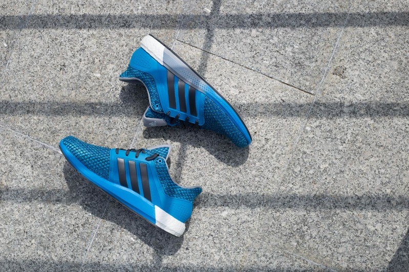 提供動能腳感　adidas 推出 Solar Boost 系列鞋款