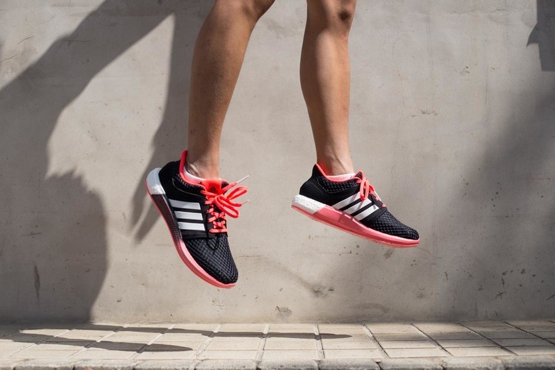 提供動能腳感　adidas 推出 Solar Boost 系列鞋款