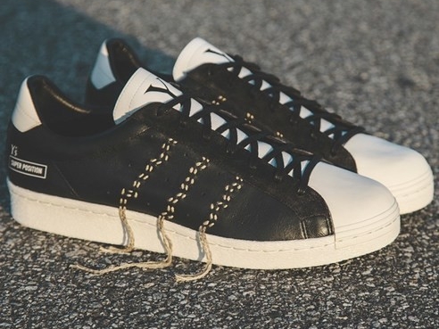 Y's by Yohji Yamamoto 三度聯名 adidas Originals，目標是重塑經典