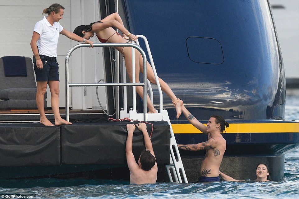 小賈斯汀重新跟 Hailey Baldwin 約會　粉絲喊：賽琳娜更好！