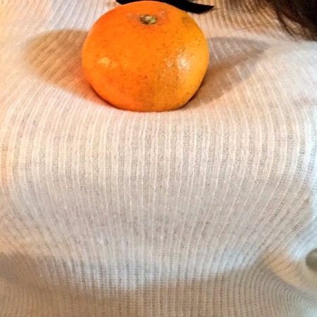 日本女生分享這張新年吃橘子圖　立刻被網友推爆！