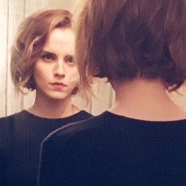 艾瑪華森「鮑伯短髮」熟女味十足　回顧小妙麗的髮型進化史 