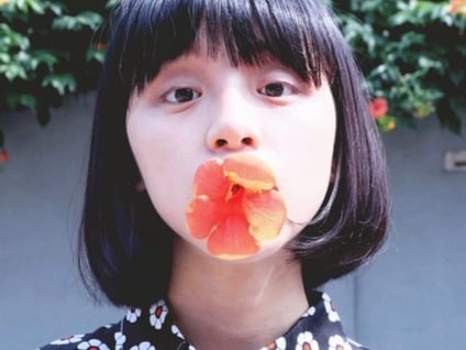 小資穿搭首選！重慶女孩「刑鹿」示範省錢多套小撇步