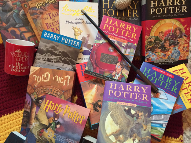 24 歲女孩是《哈利波特》超級鐵粉 收集各國版本的 Harry Potter!