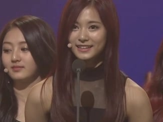 TWICE 勇奪韓國金唱片新人獎　周子瑜全程中文發表感言！