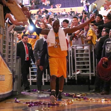 用行動證明自己還沒老　Kobe 狂砍 38 分終止湖人 10 連敗