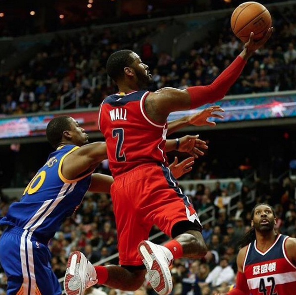 11 顆三分狂拿 51 分！咖哩小子光首節就砍 25 分　巫師根本沒輒