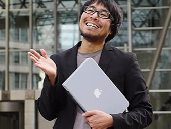日本魯蛇想要有春天　居然 DIY 用 _____ 做出一台 Macbook...