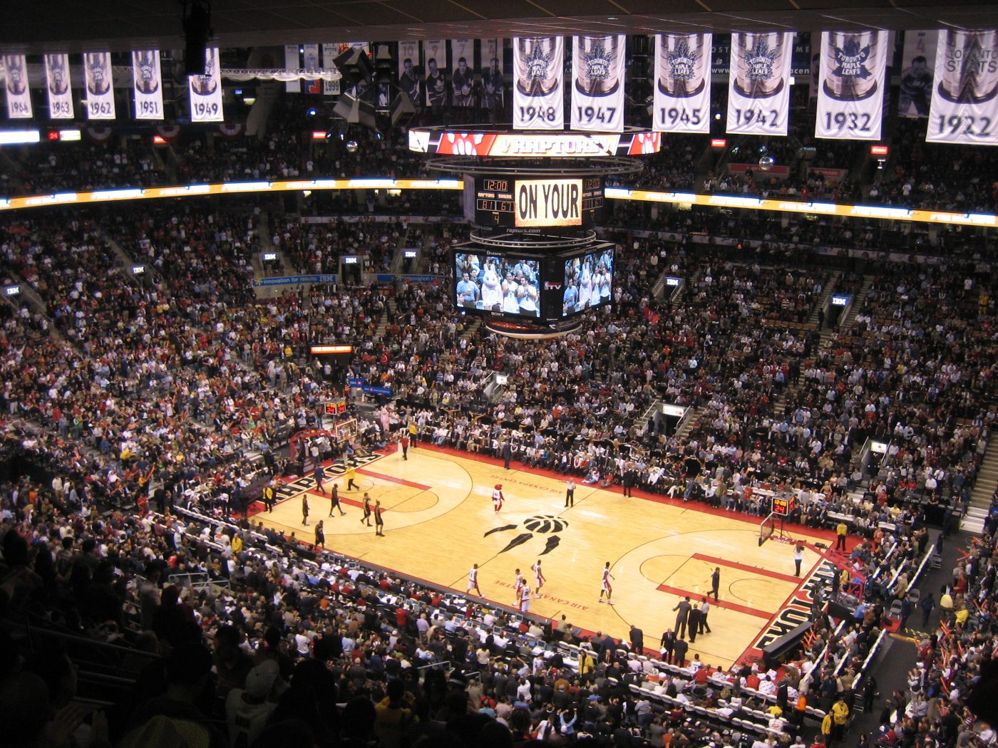 你能舉出五個加拿大名人嗎？看這些 NBA 球員回答的多窘迫