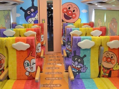 日本「麵包超人」彩繪列車啟動　簡直是小孩子的天堂！