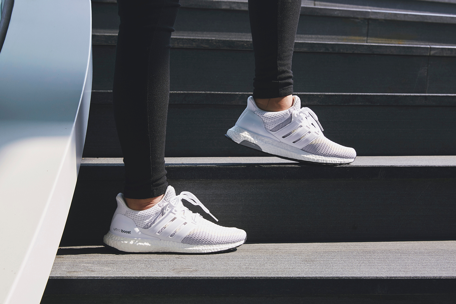 貝克漢、肯伊威斯特兩大家族都穿它!adidas Ultra Boost 黑白神鞋準備開搶