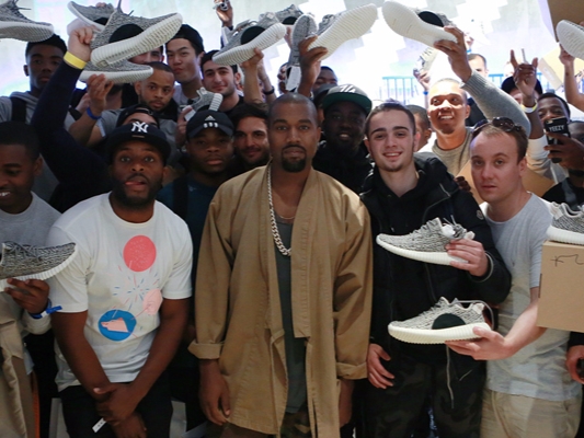皆大歡喜!Kanye West 說Yeezy Boost 今年要生產100 萬雙