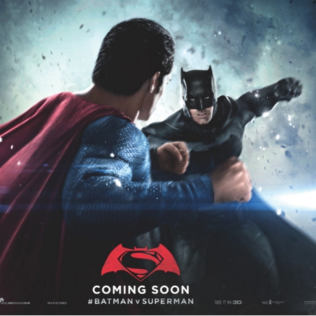 《蝙蝠俠對超人：正義曙光》曝光片段全輯　強大粉絲剪出 11 分鐘預告！