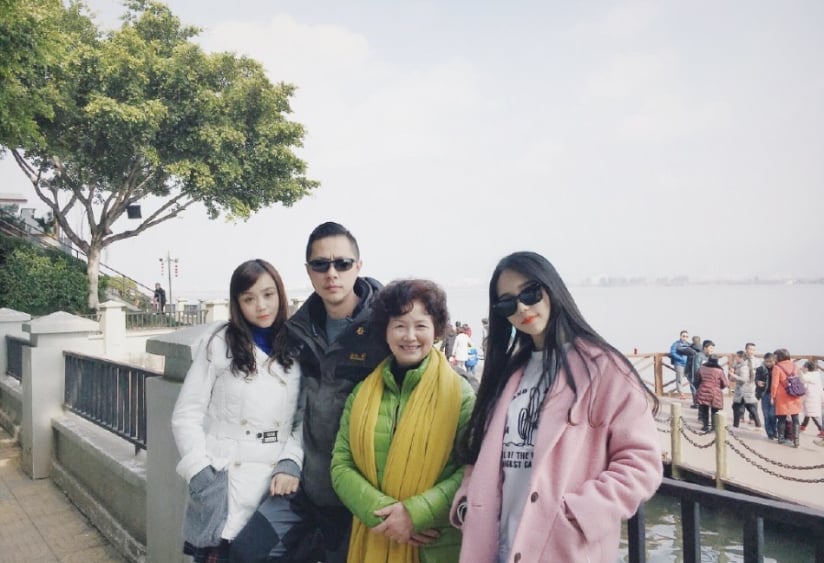 這一家人顏值太高！正妹曬出跟爸爸合照　年輕到太像男友引起眾網友羨慕！