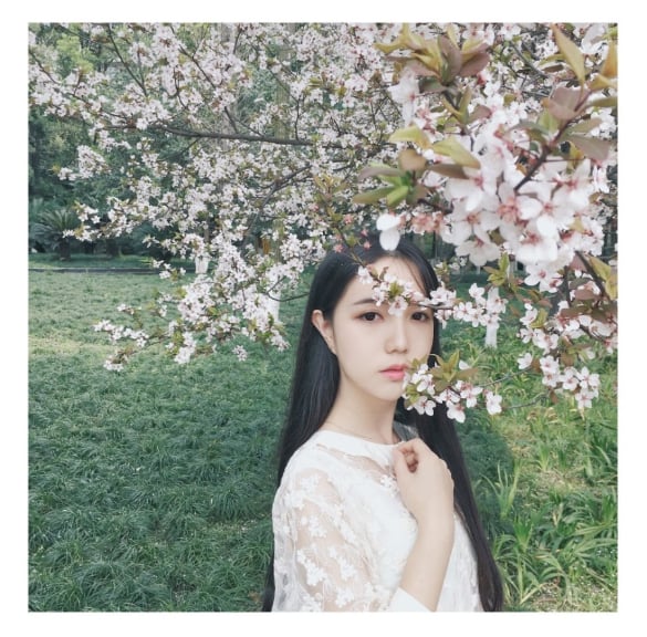 這一家人顏值太高！正妹曬出跟爸爸合照　年輕到太像男友引起眾網友羨慕！