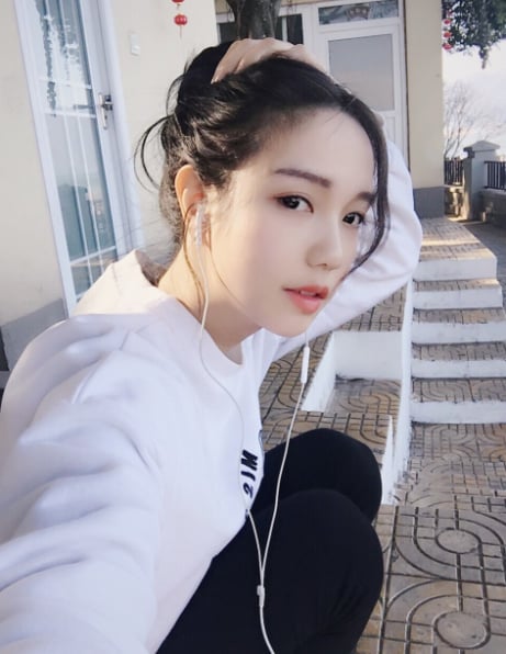 這一家人顏值太高！正妹曬出跟爸爸合照　年輕到太像男友引起眾網友羨慕！