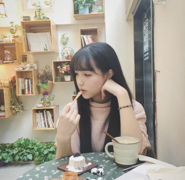 這一家人顏值太高！正妹曬出跟爸爸合照　年輕到太像男友引起眾網友羨慕！