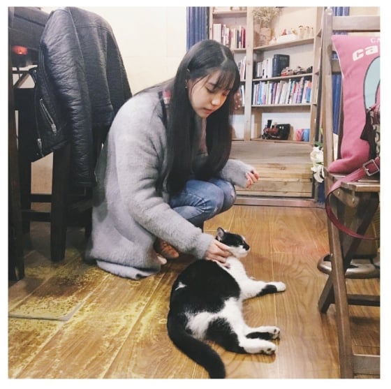 這一家人顏值太高！正妹曬出跟爸爸合照　年輕到太像男友引起眾網友羨慕！