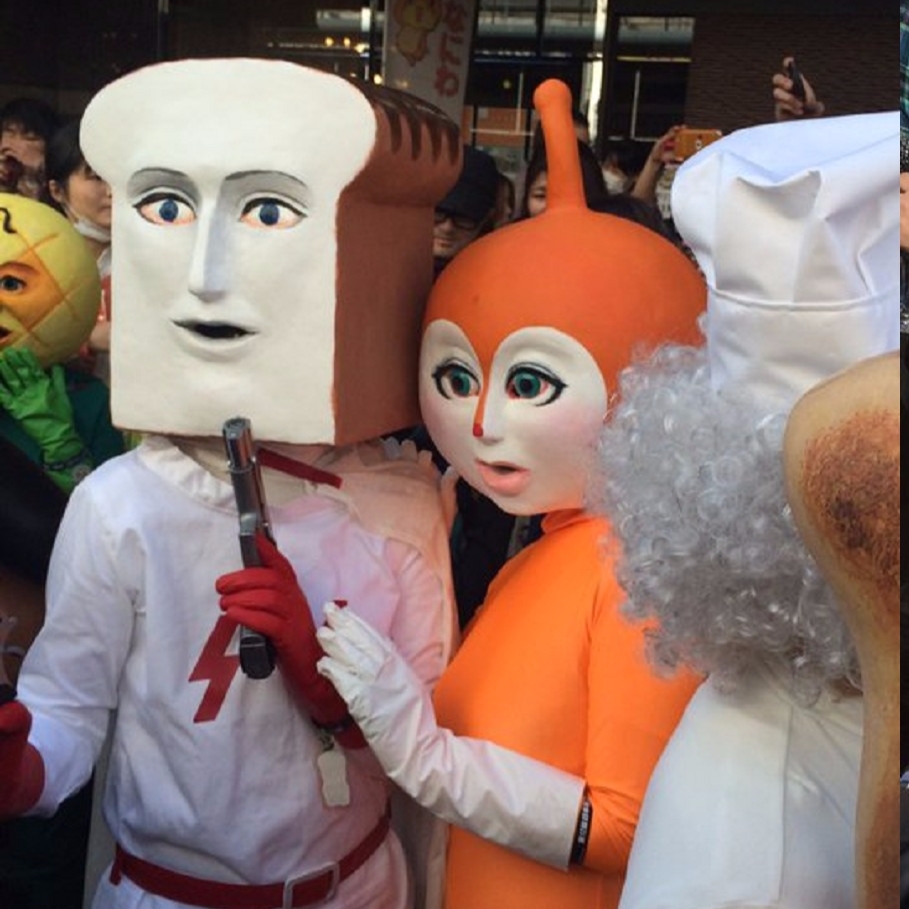 童年崩壞！日本街頭出現超恐怖「麵包超人」Cosplay！