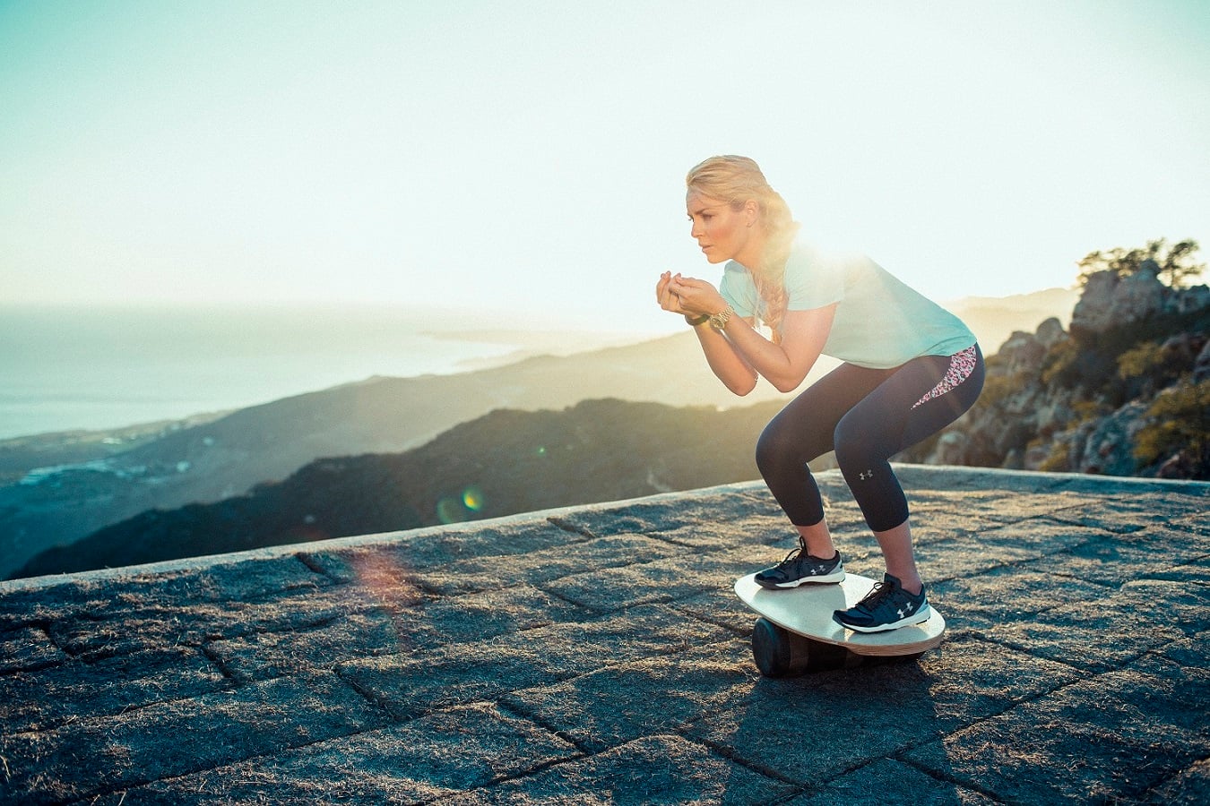 夏季革命新科技! UNDER ARMOUR 全新 COOLSWITCH 系列  冷酷觸發、涼感持久 維持運動表現的最佳裝備