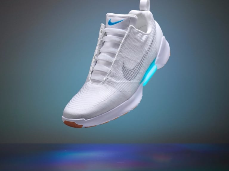 NIKE HYPERADAPT 1.0 讓夢想成為現實