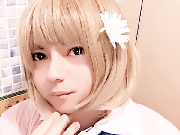 修圖軟體有多可怕？這張美少女的「原型」就可以回答你...