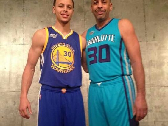 爸爸大爆料！Nike 沒簽下 Stephen Curry 居然是因為這樣